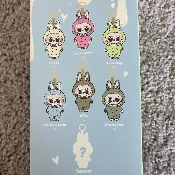 POP MART The Monsters - Exciting Macaron Labubu - Sesame Bean (Gray) - Picture 6 of 7